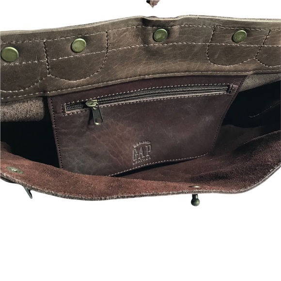 Gap Leather Handbag/Shoulderbag. Adustable shoulder strap. New - Picture 6 of 6